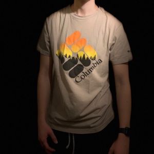 Men’s Columbia Tee in Great Condition!